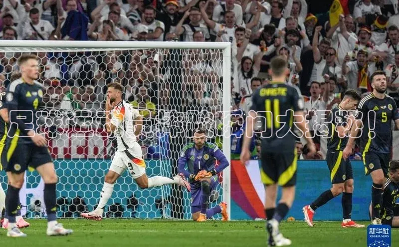 MK体育恩波利文心一言足球运动员摔跤瞬间大揭秘！