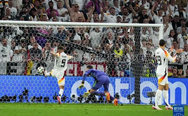 打造顶级运动赛事播报员：选拔标准与培养路径